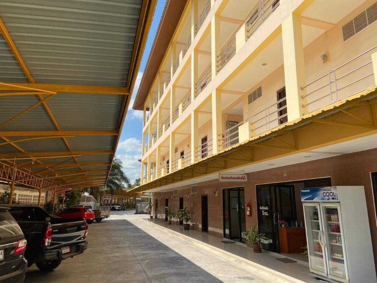 Jirasin Hotel & Apartment Ranong Exterior photo