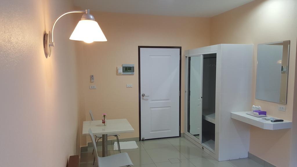 Jirasin Hotel & Apartment Ranong Room photo