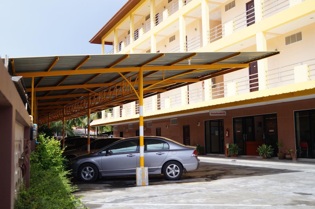Jirasin Hotel & Apartment Ranong Exterior photo