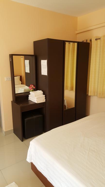 Jirasin Hotel & Apartment Ranong Exterior photo