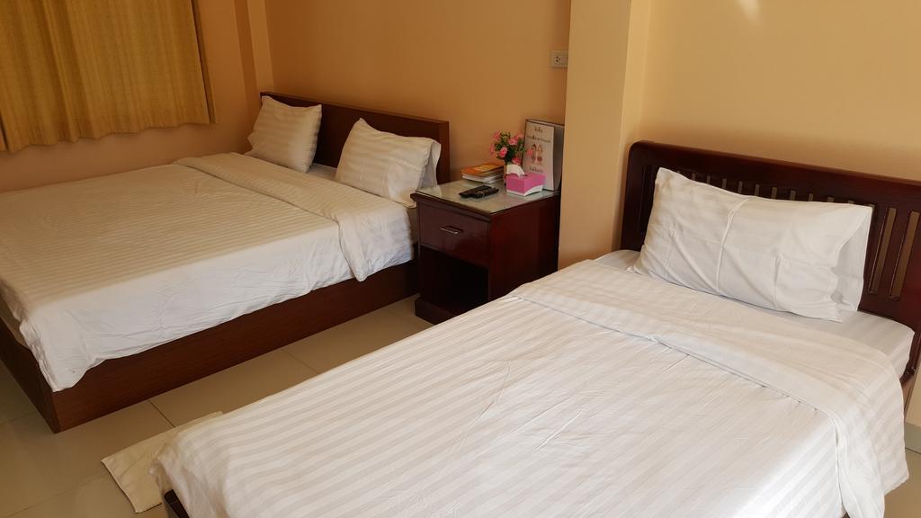 Jirasin Hotel & Apartment Ranong Exterior photo