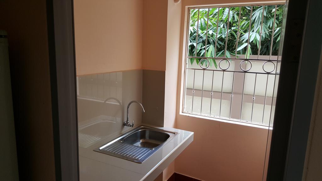 Jirasin Hotel & Apartment Ranong Exterior photo