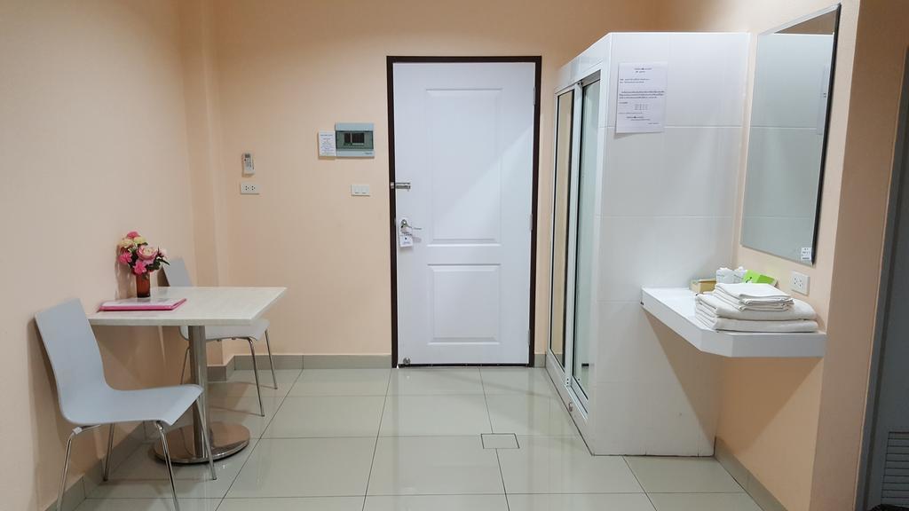 Jirasin Hotel & Apartment Ranong Exterior photo