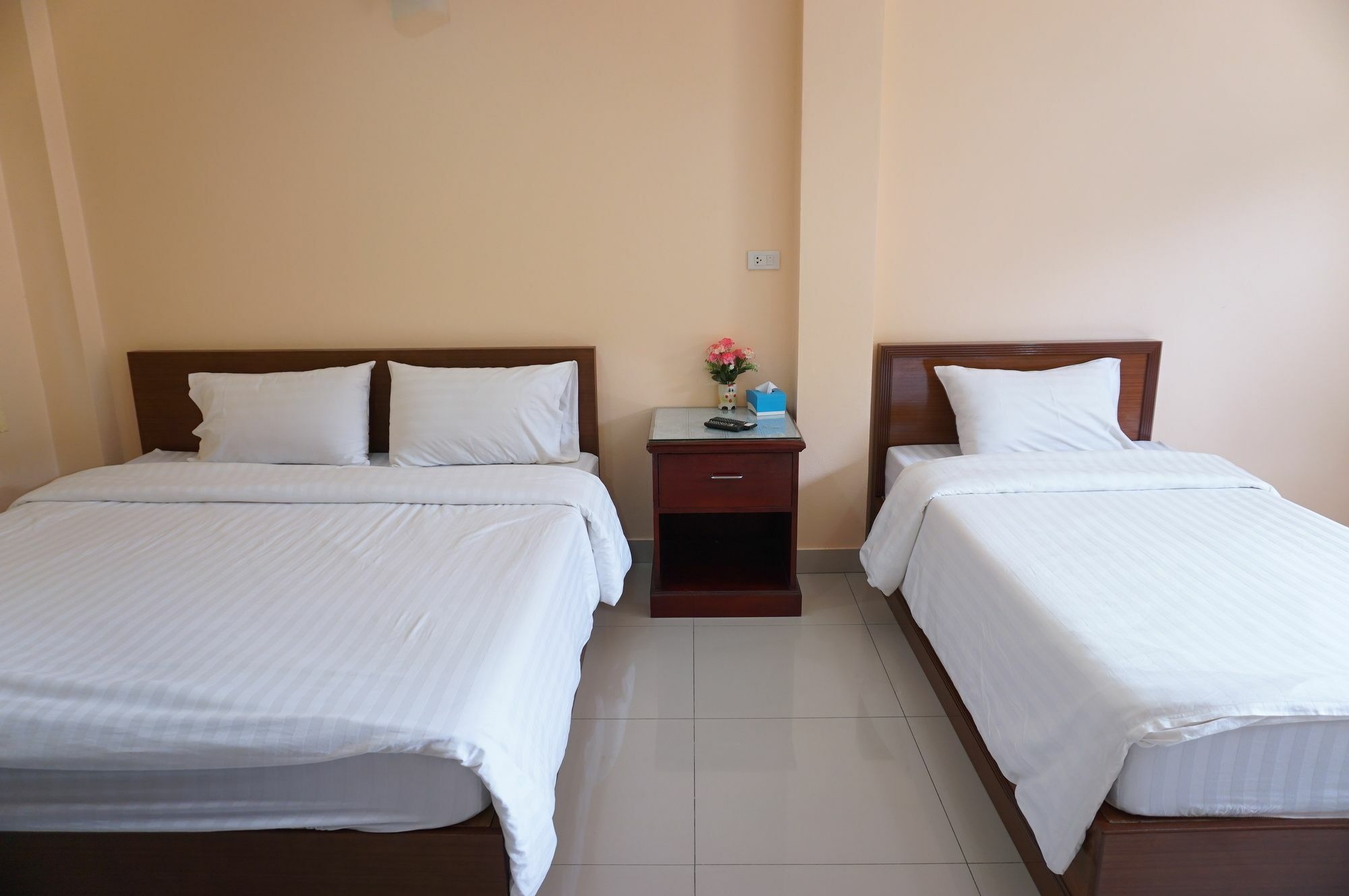Jirasin Hotel & Apartment Ranong Exterior photo
