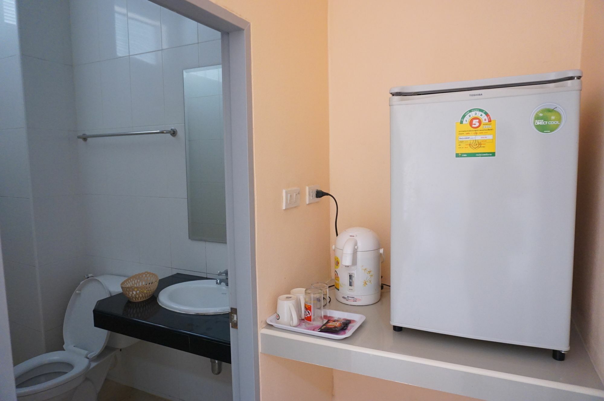 Jirasin Hotel & Apartment Ranong Exterior photo